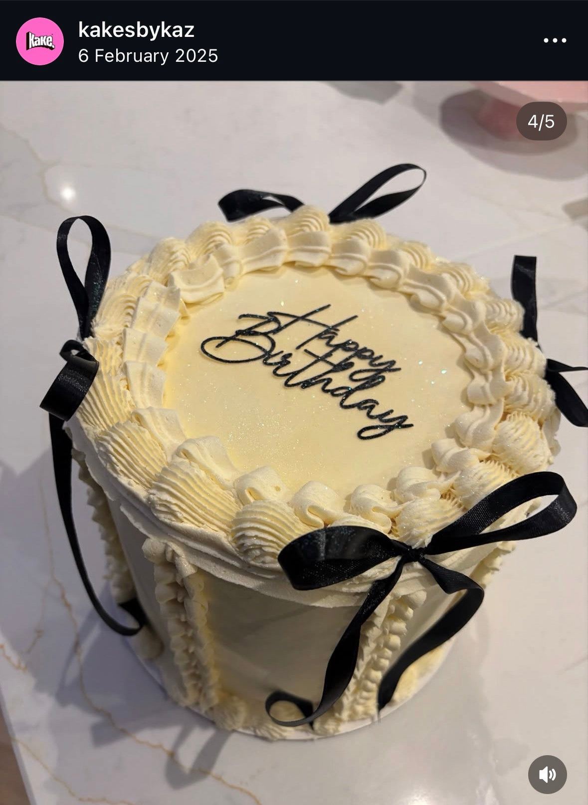 Custom Vintage Bow Cake (9inch)